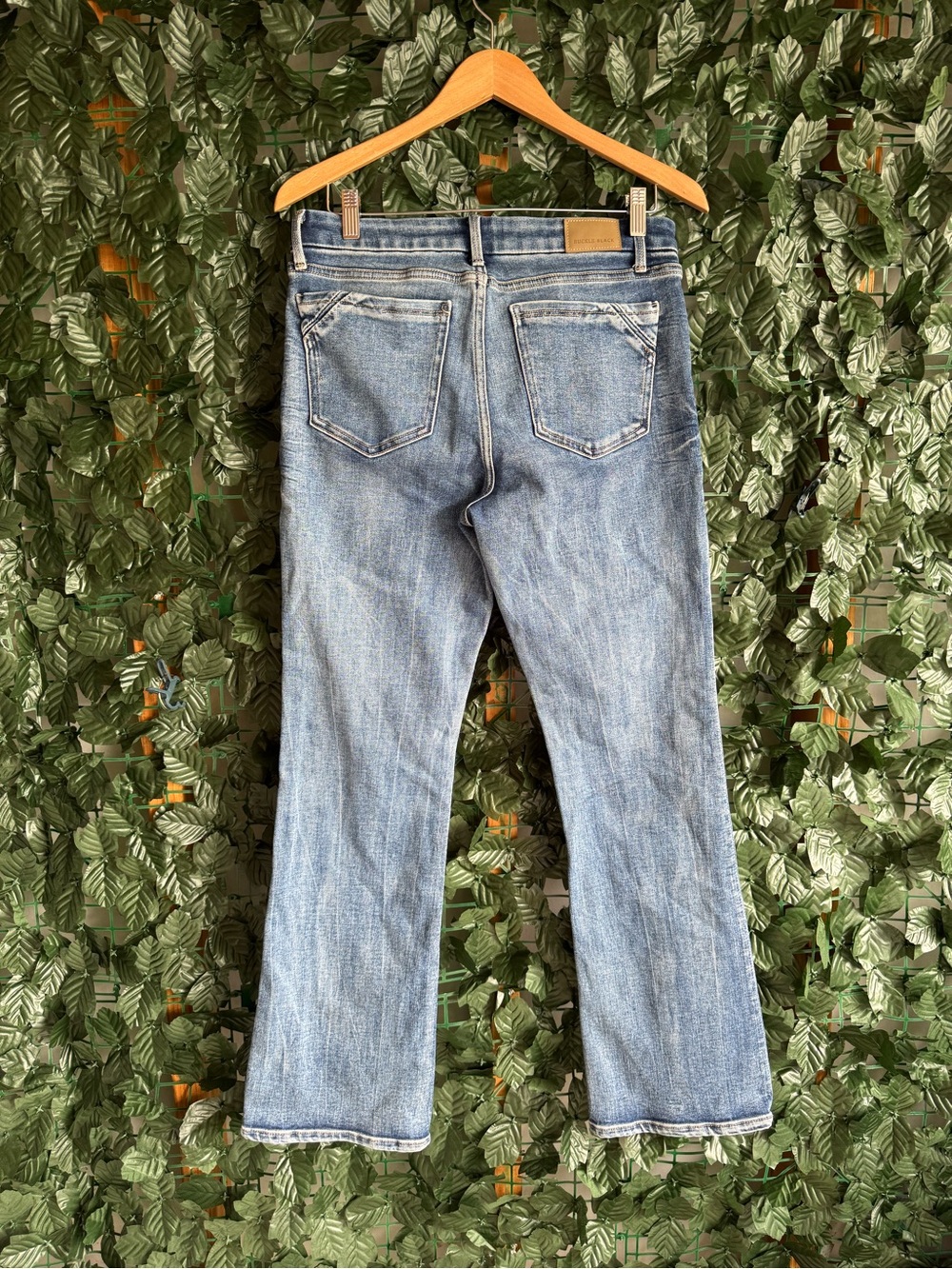 BKE Women’s Light Blue Flare Jeans – Size 29x32 - Picture 2 of 10